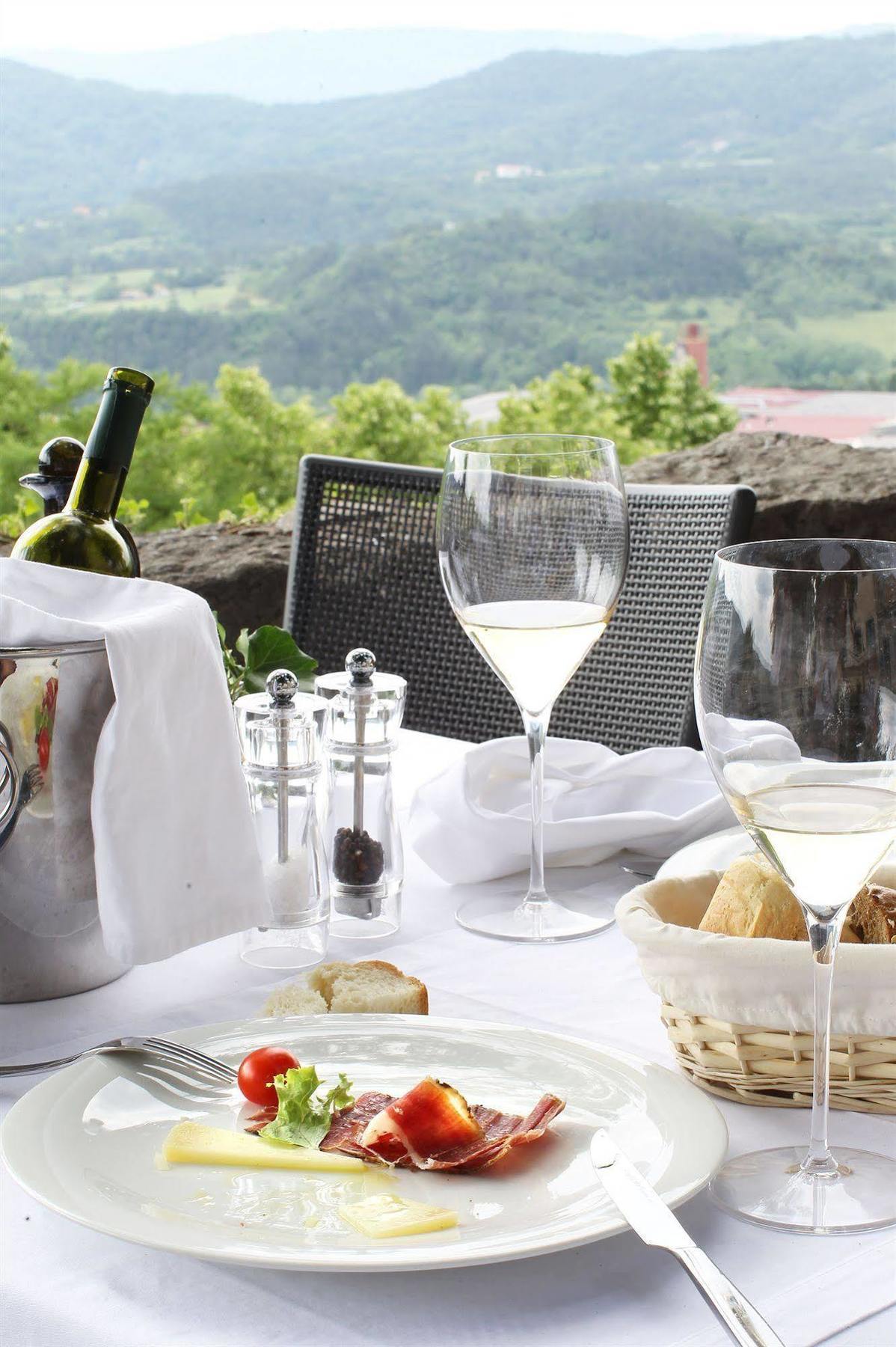 Boutique Hotel Vela Vrata Buzet Exteriör bild